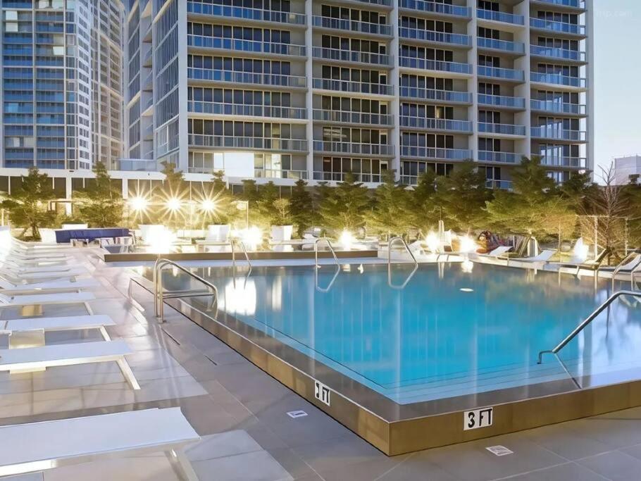 W Hotel Luxury High Rise Miami Dış mekan fotoğraf