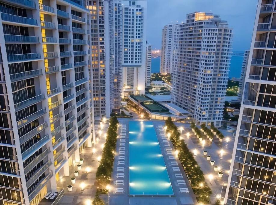 W Hotel Luxury High Rise Miami Dış mekan fotoğraf