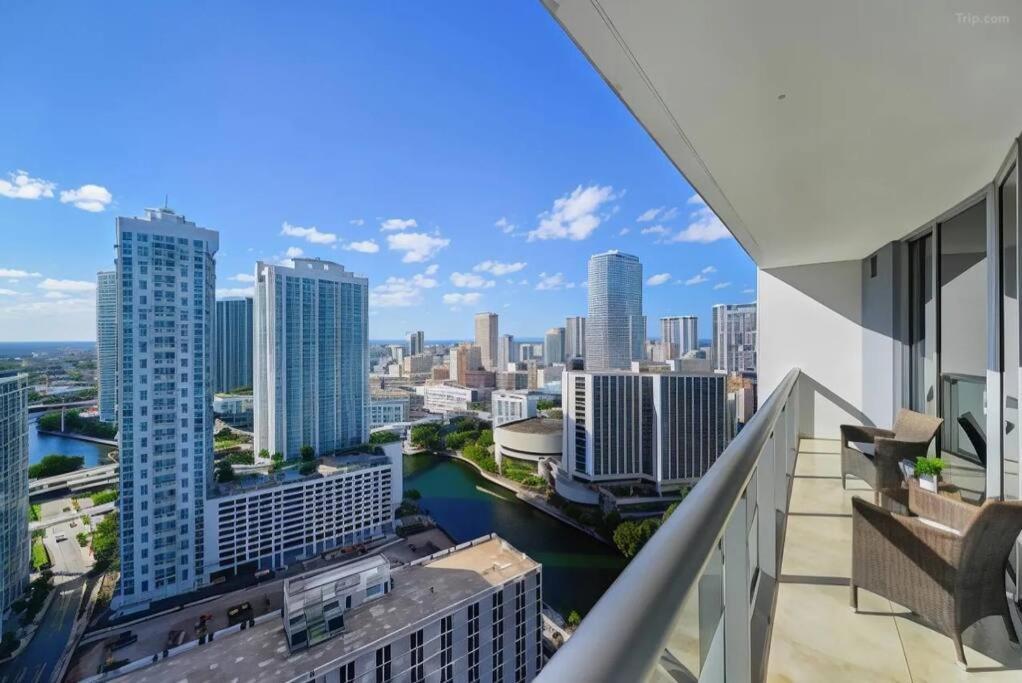 W Hotel Luxury High Rise Miami Dış mekan fotoğraf