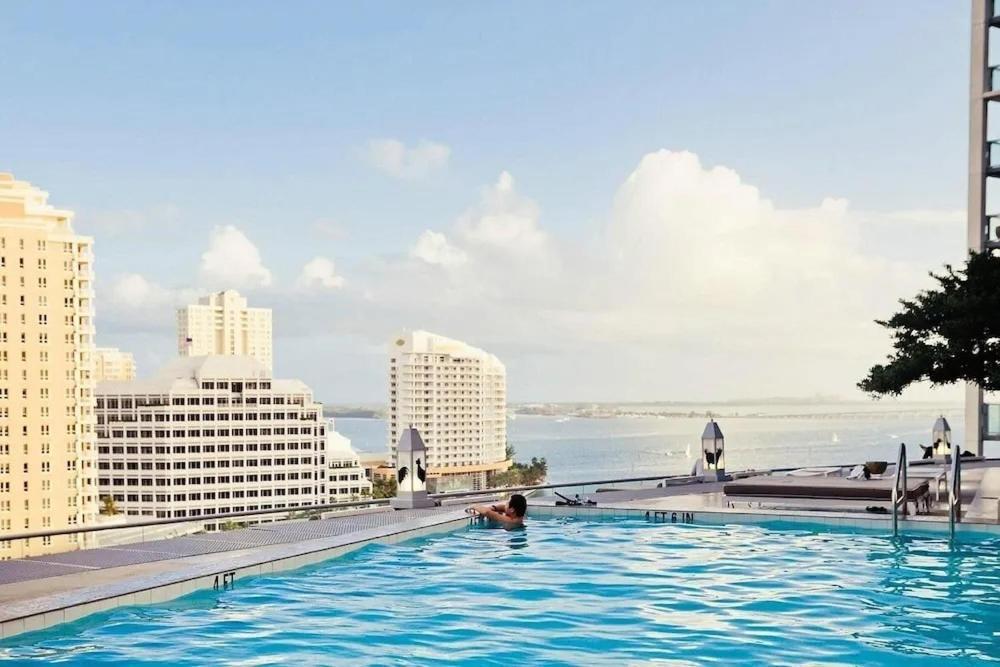 W Hotel Luxury High Rise Miami Dış mekan fotoğraf
